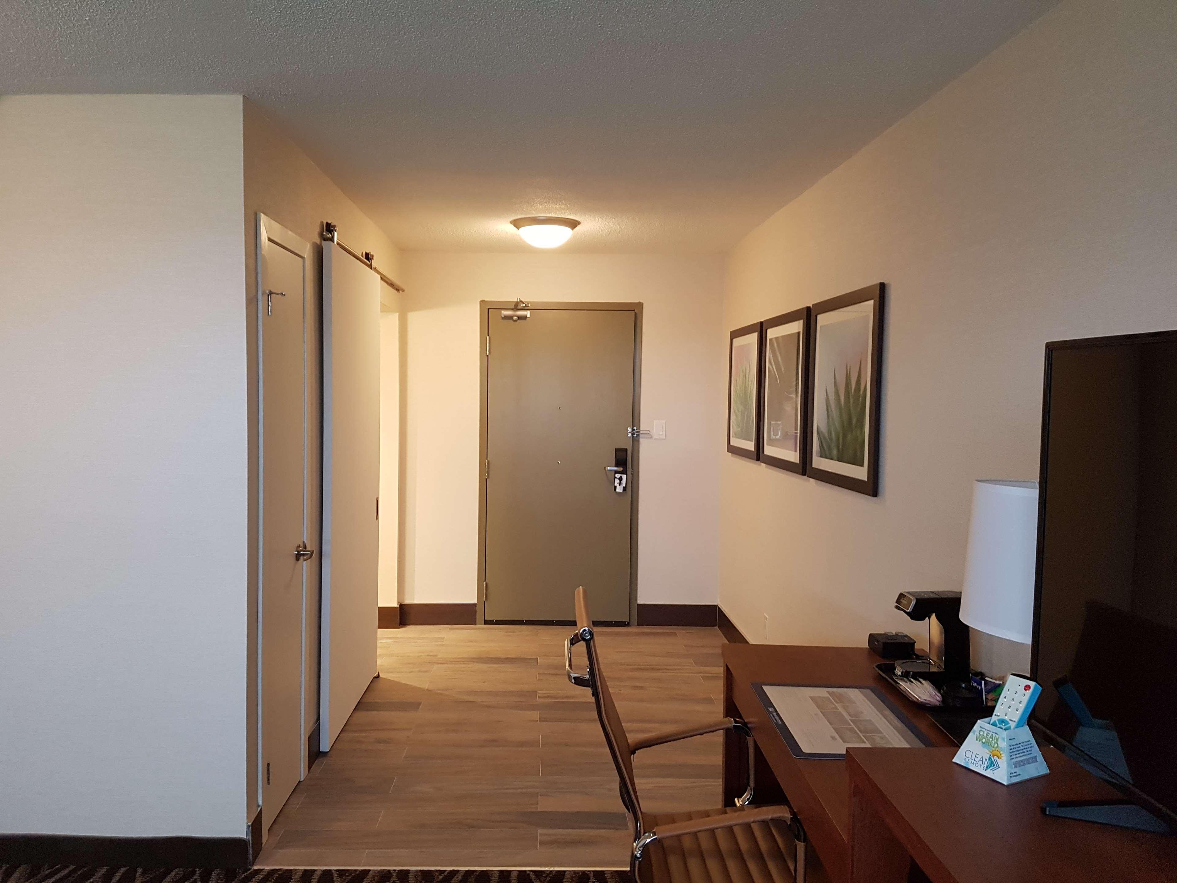 Best Western Plus Durham Hotel & Conference Centre Oshawa Exterior foto