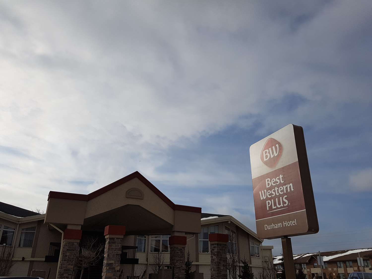 Best Western Plus Durham Hotel & Conference Centre Oshawa Exterior foto