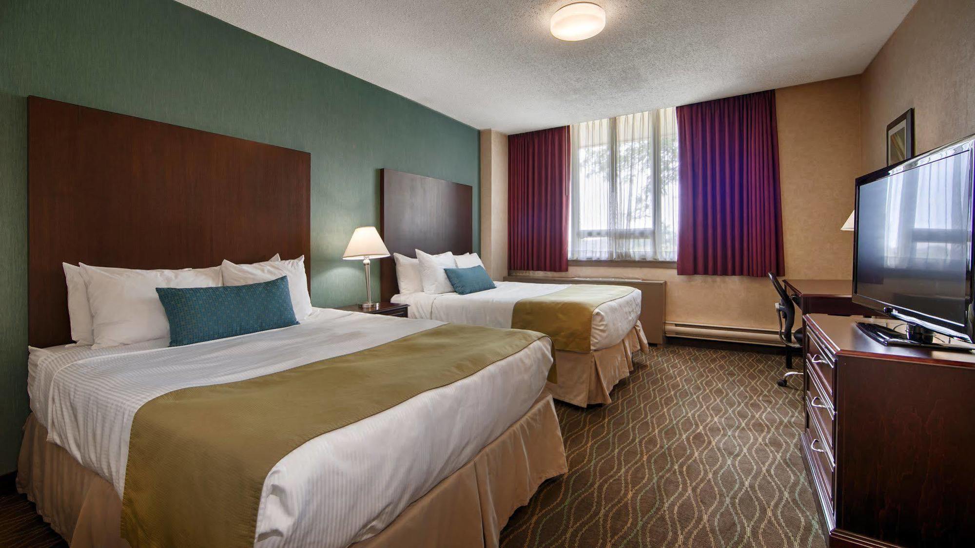 Best Western Plus Durham Hotel & Conference Centre Oshawa Exterior foto